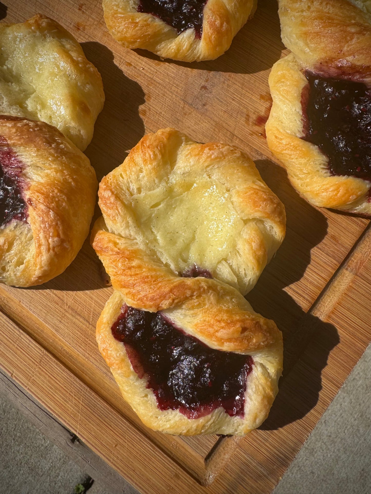 4 individual Danish Pastries (Viennese Bread)