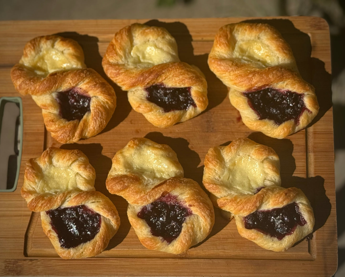 4 individual Danish Pastries (Viennese Bread)