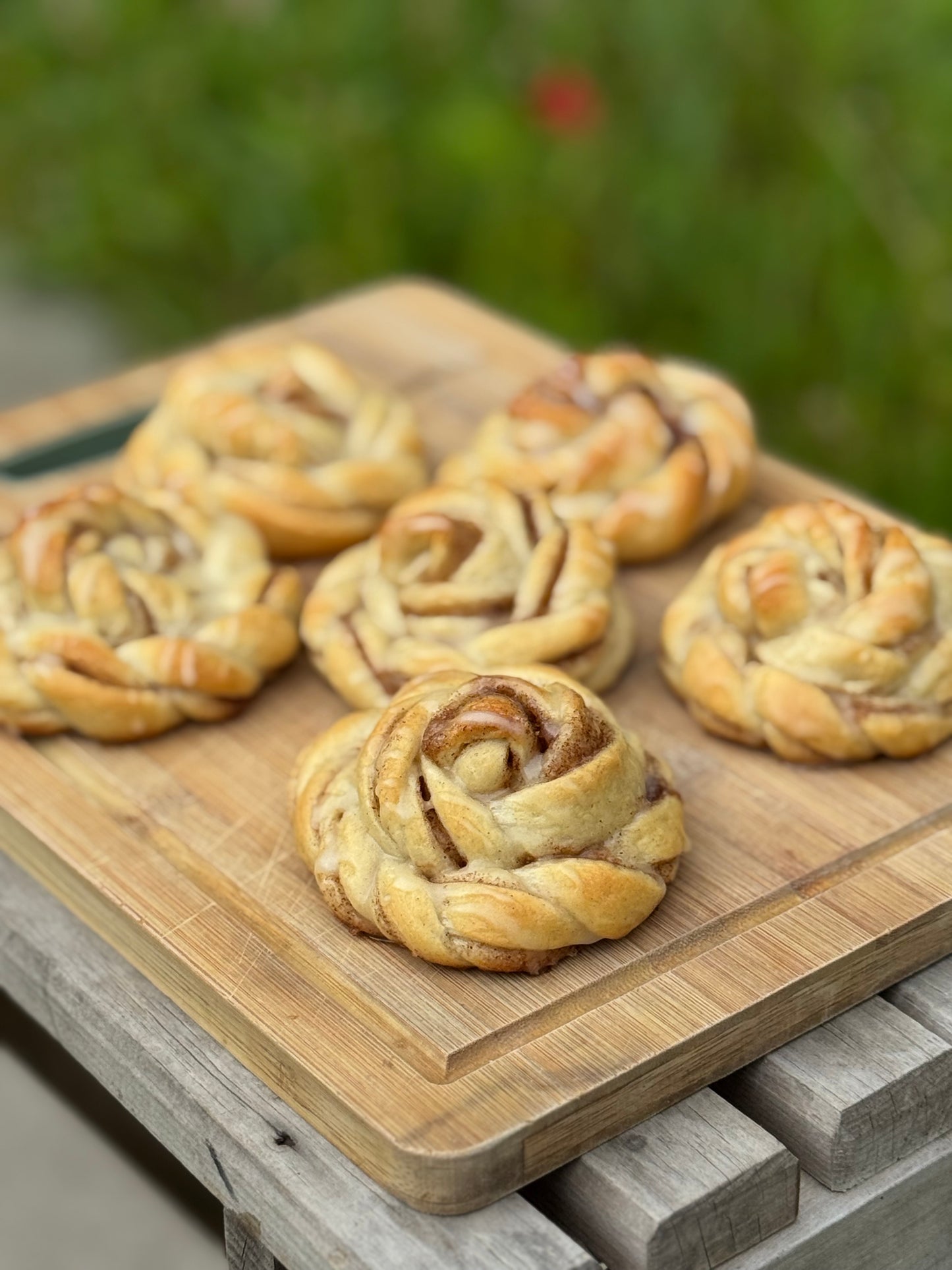 Cardamom Knots (Kardemommeknuter)